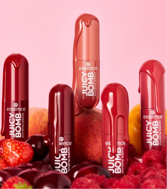 essence JUICY BOMB plumping lip gloss