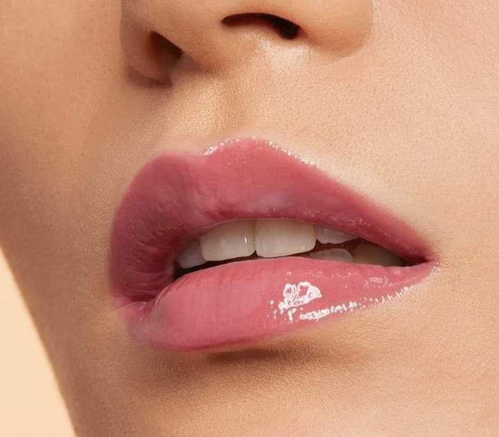 MAYBELLINE Lifter Gloss Lip Gloss Makeup With Hyaluronic Acid