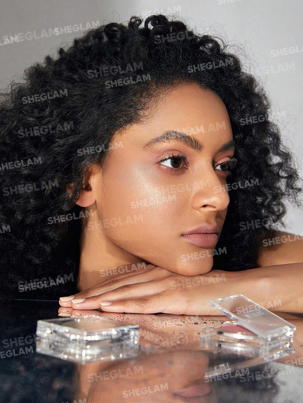 SHEGLAM COSMIC CRYSTAL MOUSSE HIGHLIGHTER